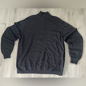 100% merino wool Men's charcoal, quarters zip  Zip Sweater - Classic Knit
